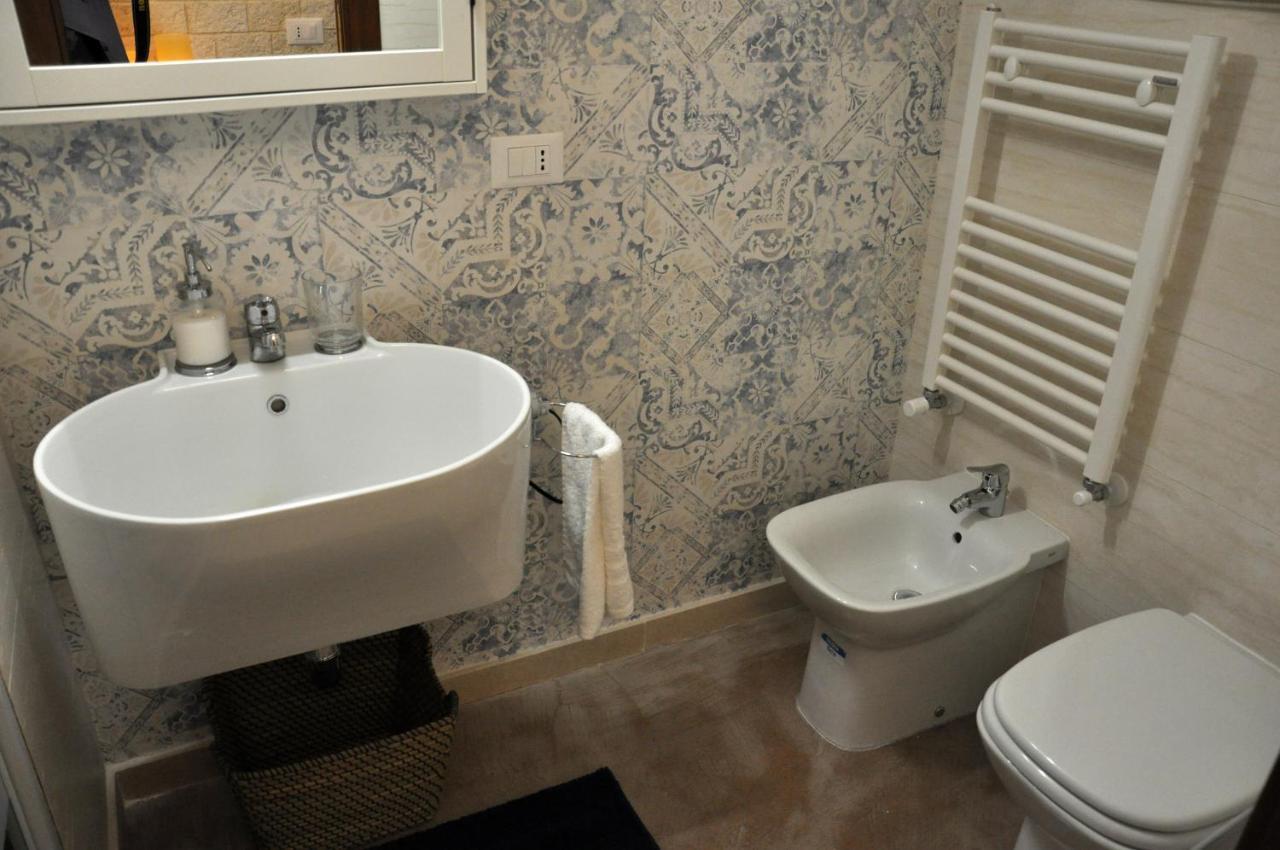 Casa Lina Apartment Mola di Bari Bagian luar foto